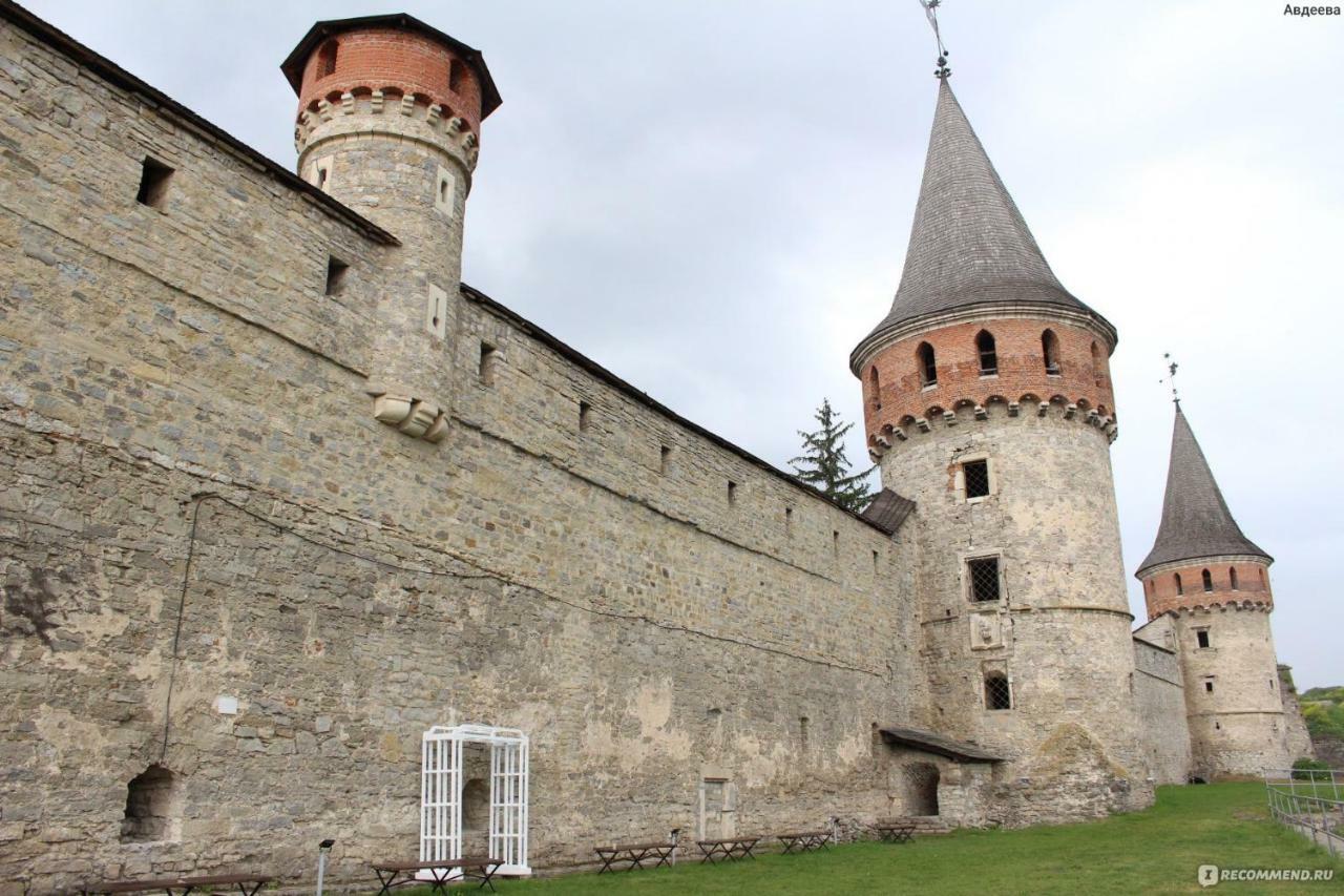 Апартаменты Вероника Kamjanez-Podilskyj Exterior foto